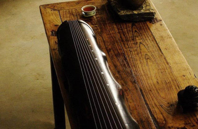 南昌市古琴蕴含的传统文化，一把古琴制备出来要两年的时间